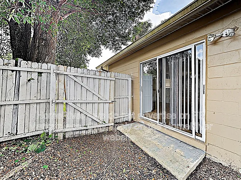 3519 N 10th St — Photo 15