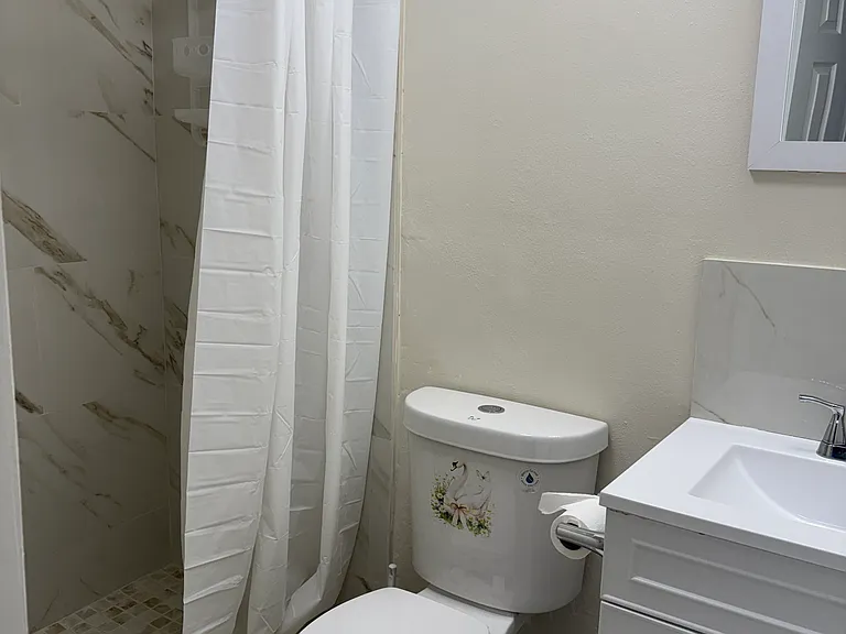 1055 Iroquois Ave — Photo 6