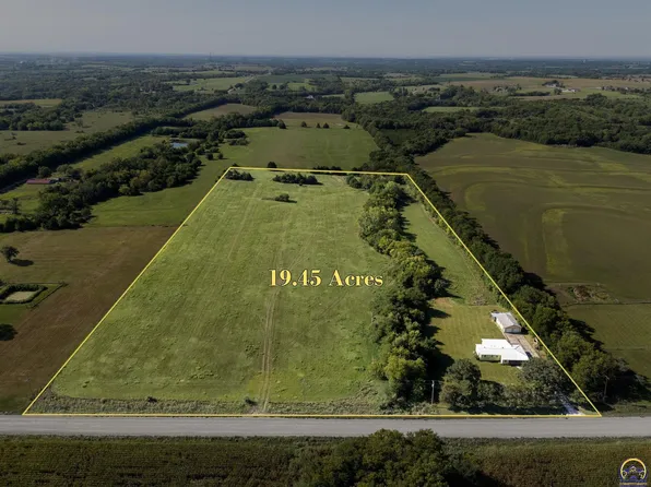 15799 142nd Rd, Mayetta, KS 66509