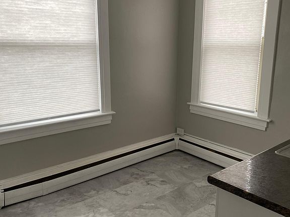 3rd image of 7 Hakes Ave APT 3