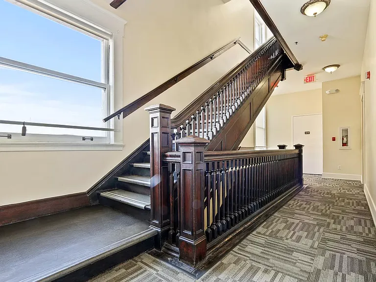 14 N Fair Oaks Ave #300 — Photo 10