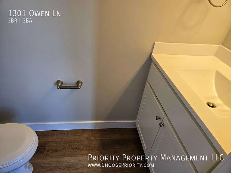 1301 Owen Ln — Photo 6