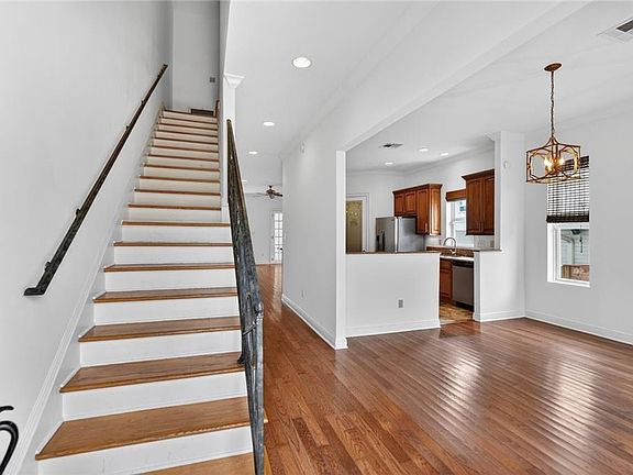 4th image of 6960 General Haig St #B