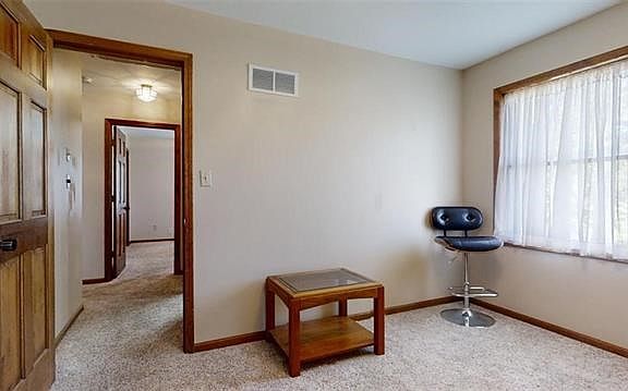5th image of 3700 S Beatrice Ct