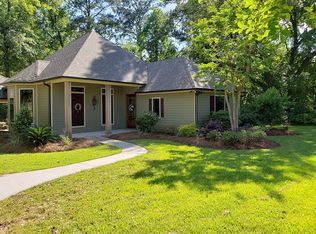 25 Mary St, Madisonville, LA 70447