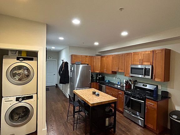 2nd image of 838 N 15th St #A