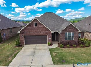 3014 Crystal Creek Dr, Brownsboro, AL 35741