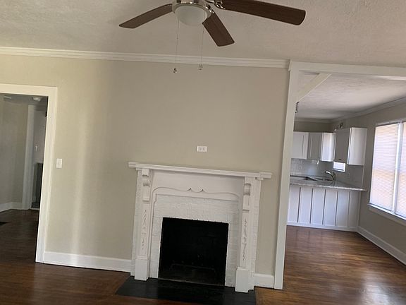 3rd image of 4024 Ernest St