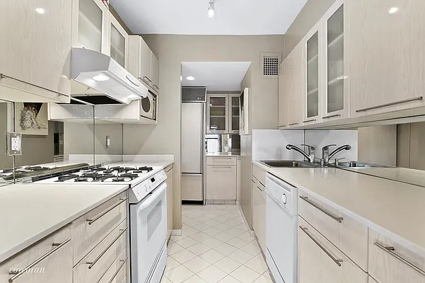 Sold by Corcoran | media 15