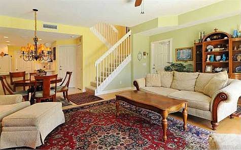 4th image of 7748 Bergamo Ave