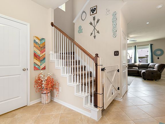 4th image of 8118 Heartbrook Field Ln