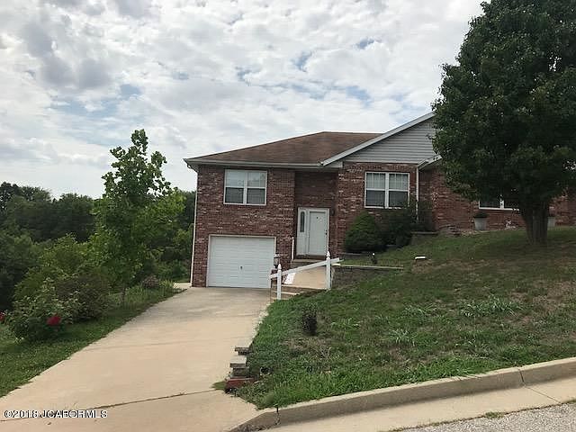 1st image of 2108 Red Oak Dr #B