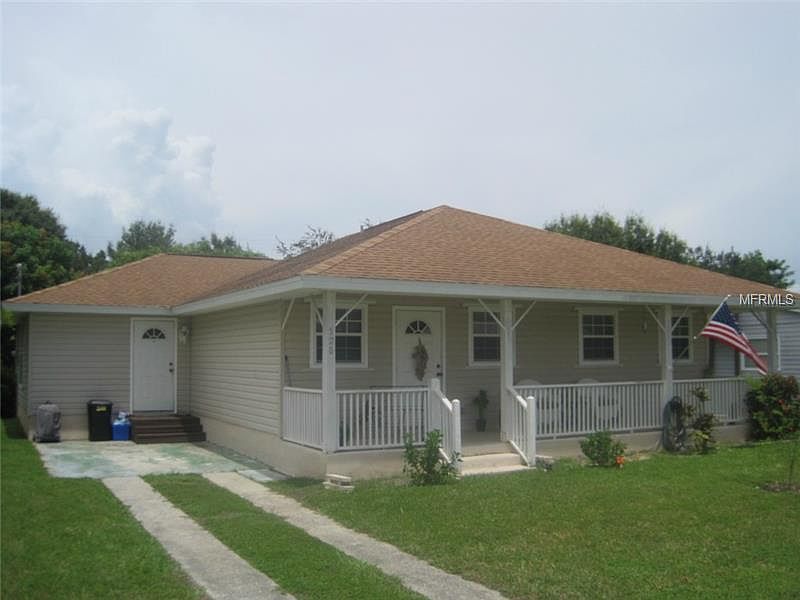 1st image of 520 Carmalita St