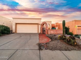 2396 S Orchard View Dr, Green Valley, AZ 85614