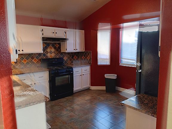 5th image of 2732 Cathedral Ln