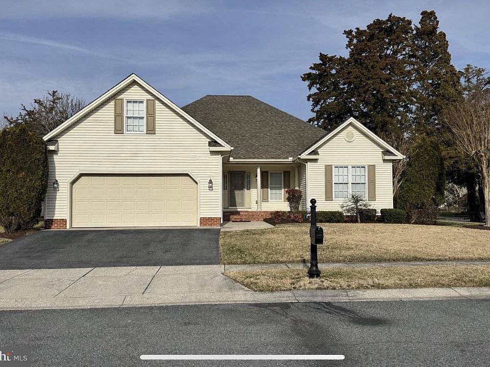 1st image of 30472 Plantation Dr