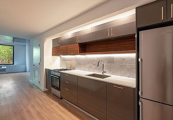 3rd image of 222 Johnson Ave APT 5P