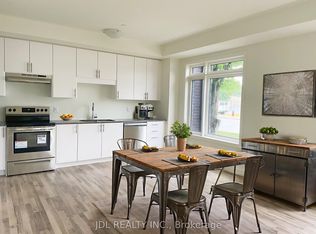 370 Red Maple Rd #39, Richmond Hill, ON L4C 6P5
