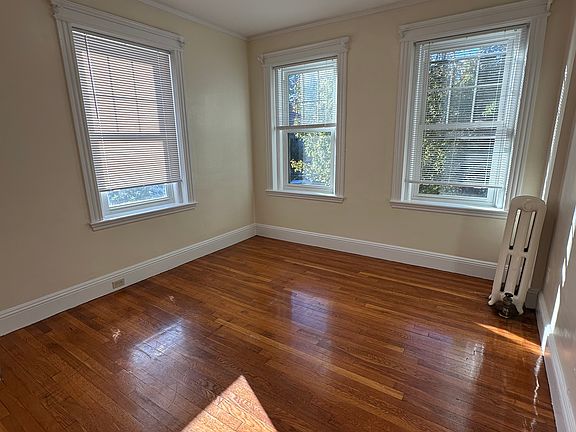 2nd image of 37R Wendell St #1