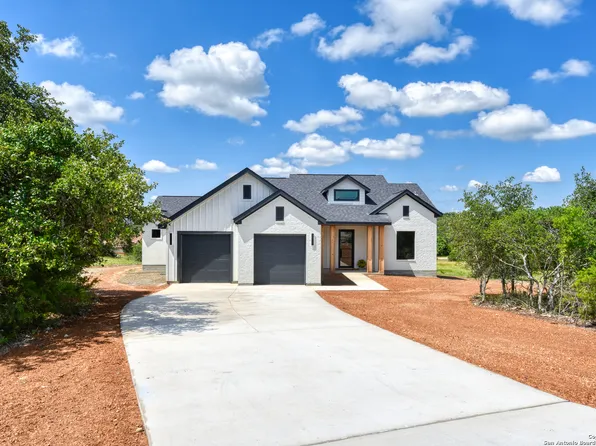 112 Alf Hunter, Blanco, TX 78606