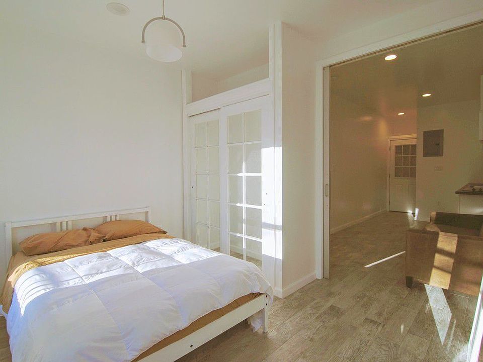 1st image of 429 E 114th St APT 1E