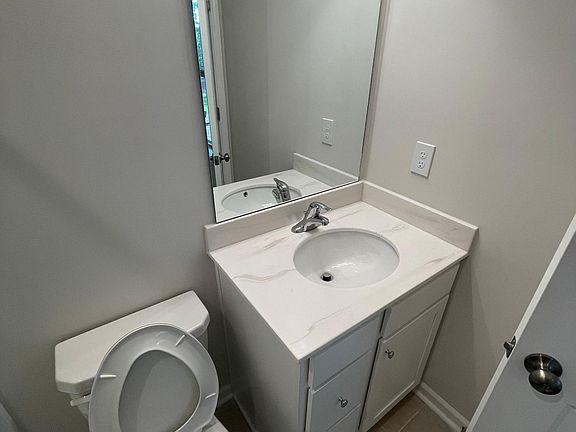 5th image of 3547 Hidden Valley Cir #101