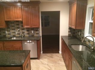 184 Van Buren Ave, Teaneck, NJ 07666