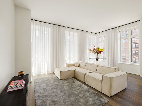3rd image of 543 W 122nd St #5E
