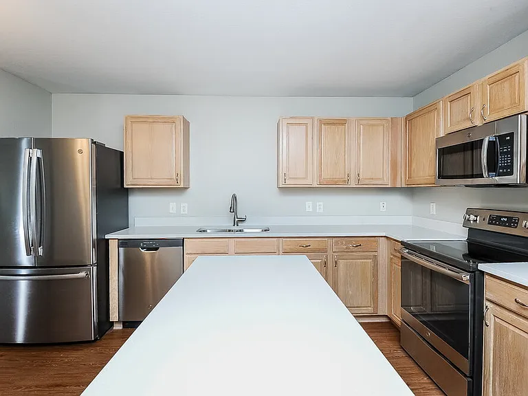 2325 Northway — Photo 6