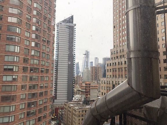 5th image of 254 W 51st St APT 16K