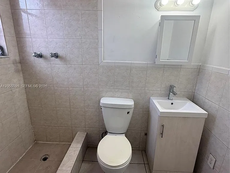 3747 Sheridan Ave — Photo 10