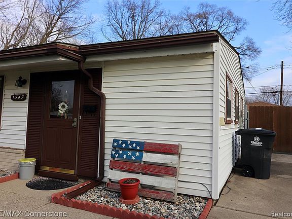 2nd image of 1547 S Carlson St