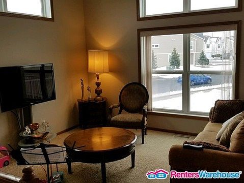 3rd image of 15445 Foster Dr N