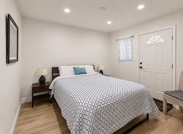 8018 Willis Ave — Photo 3