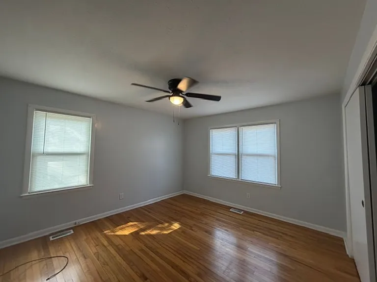 434 Crystal Dr — Photo 5