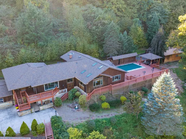 2379 Sugar Run Rd, Duncansville, PA 16635