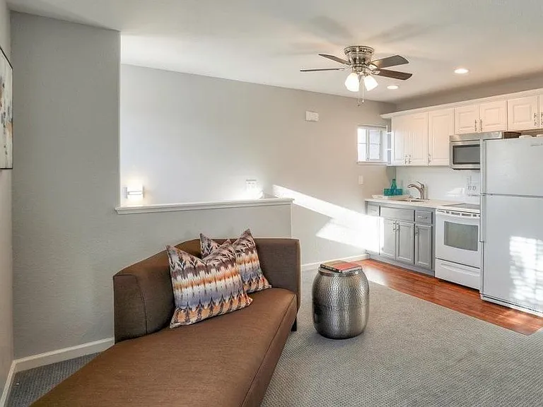 16350 San Ramon Dr #B — Photo 2
