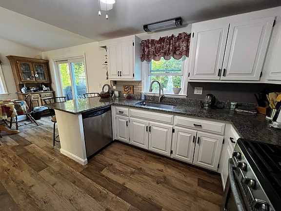 2nd image of 15 Windsong Drive