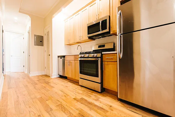 Rented by MySpaceNYC | media 17