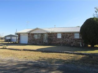 111 Sterling Dr, Chickasha, OK 73018