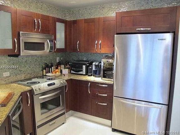4th image of 19900 E Country Club Dr APT 507