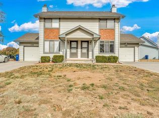 114 W North Point Dr, Derby, KS 67037