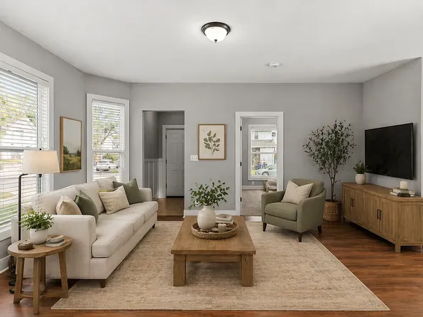 624 California St NW, Grand Rapids, MI 49504