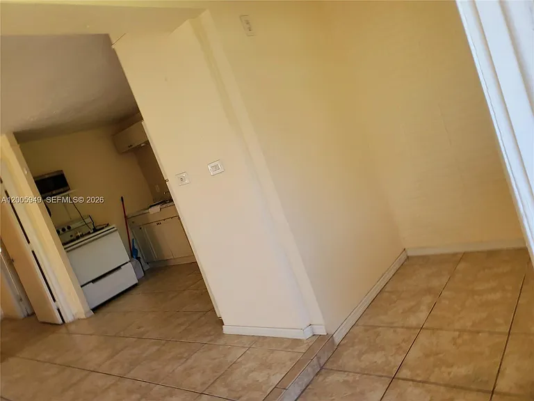 2114 McKinley St #A — Photo 2