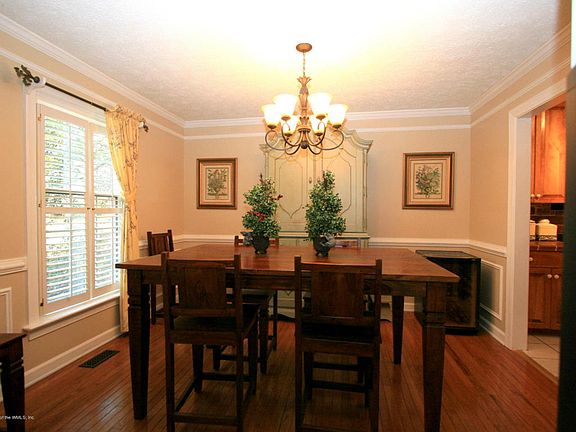 3rd image of 121 Teal Way