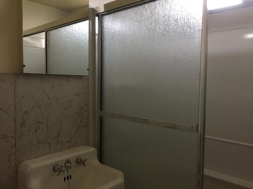 basement bathroom