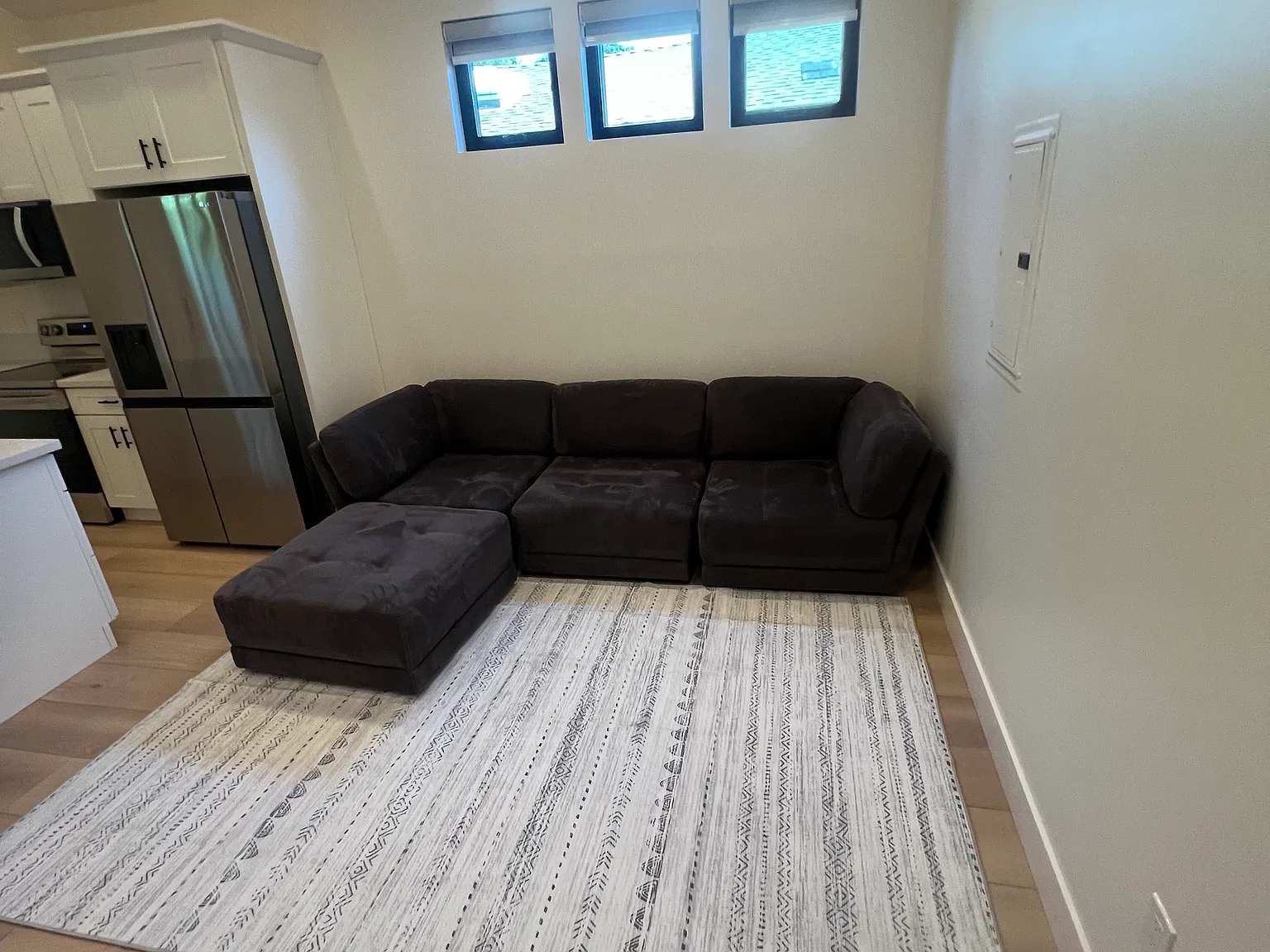 2 bed, 750 sqft, $3,600 — Photo 4