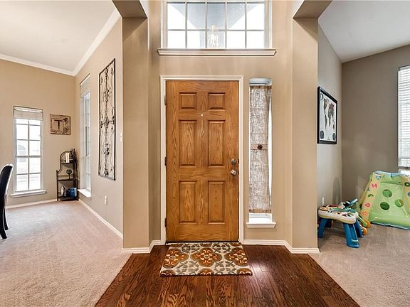 3rd image of 8117 Yellowstone Ct