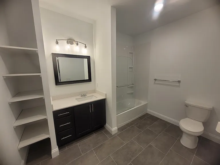 37 Main St #7 — Photo 12
