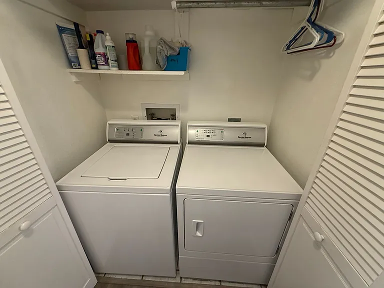 1808 Centaur Cir — Photo 12